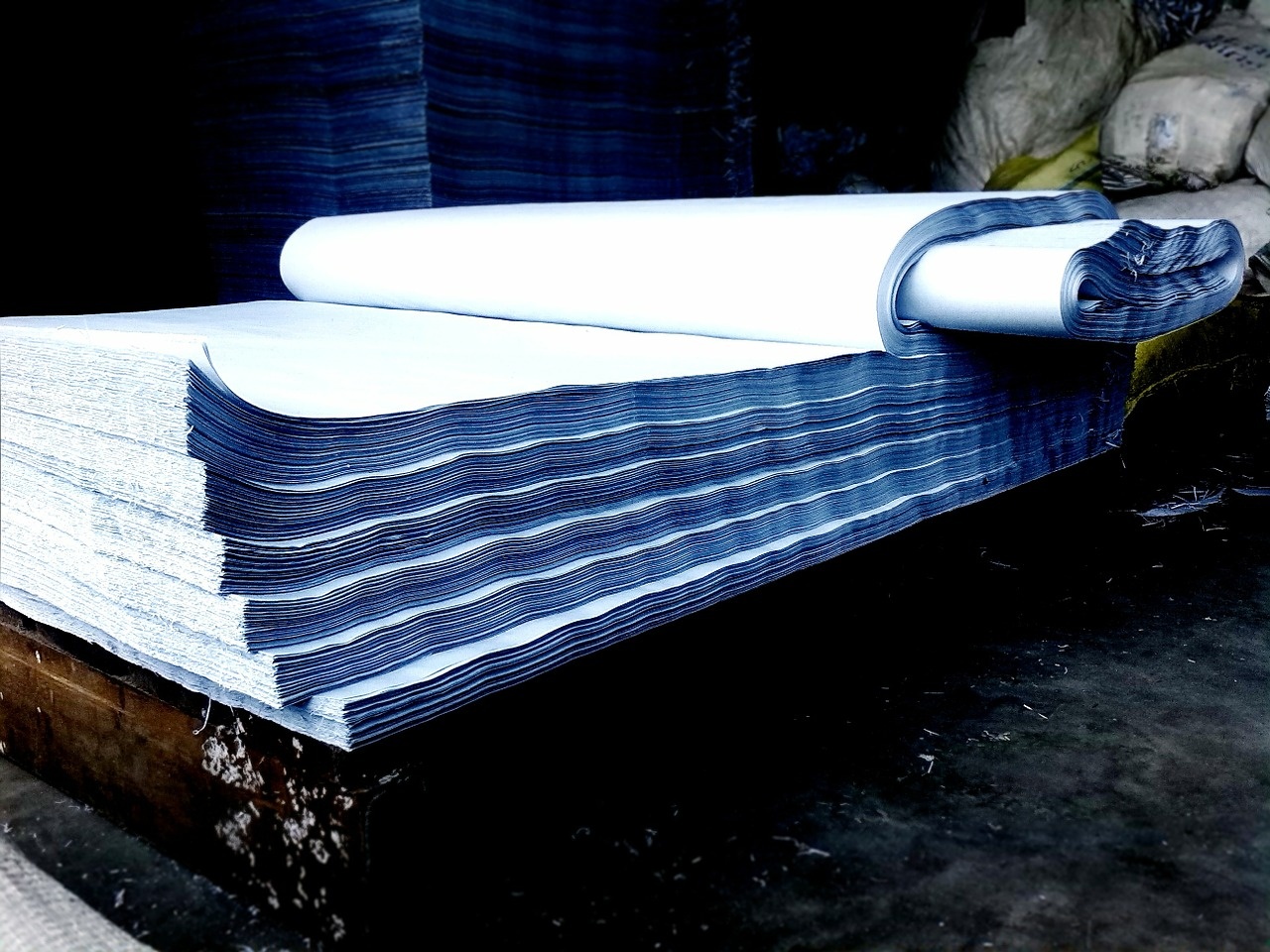 paper-300118_1280.jpg