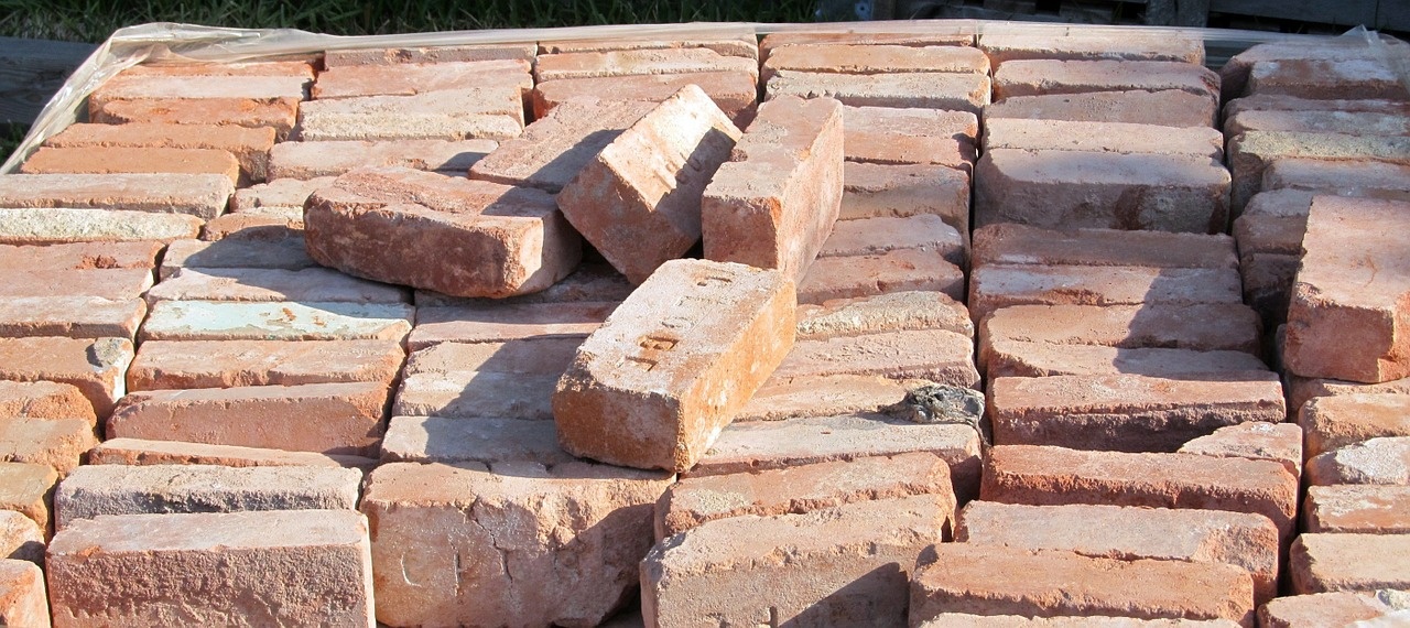bricks-413901_1280.jpg