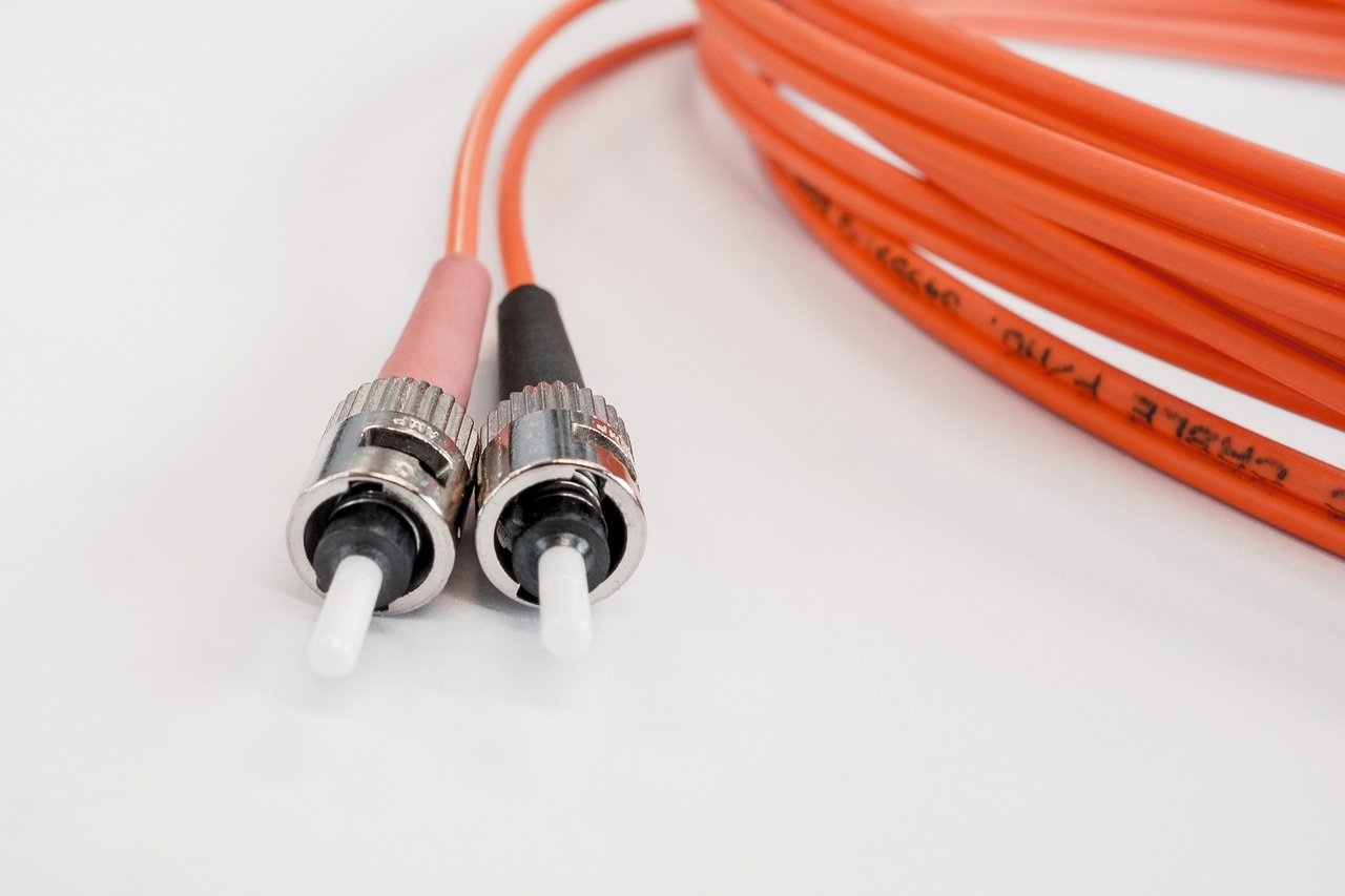 fiber-optic-cable-502894_1280.jpg