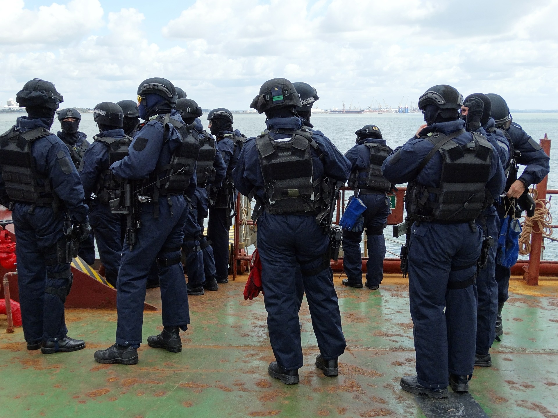 police-374875_1920.jpg