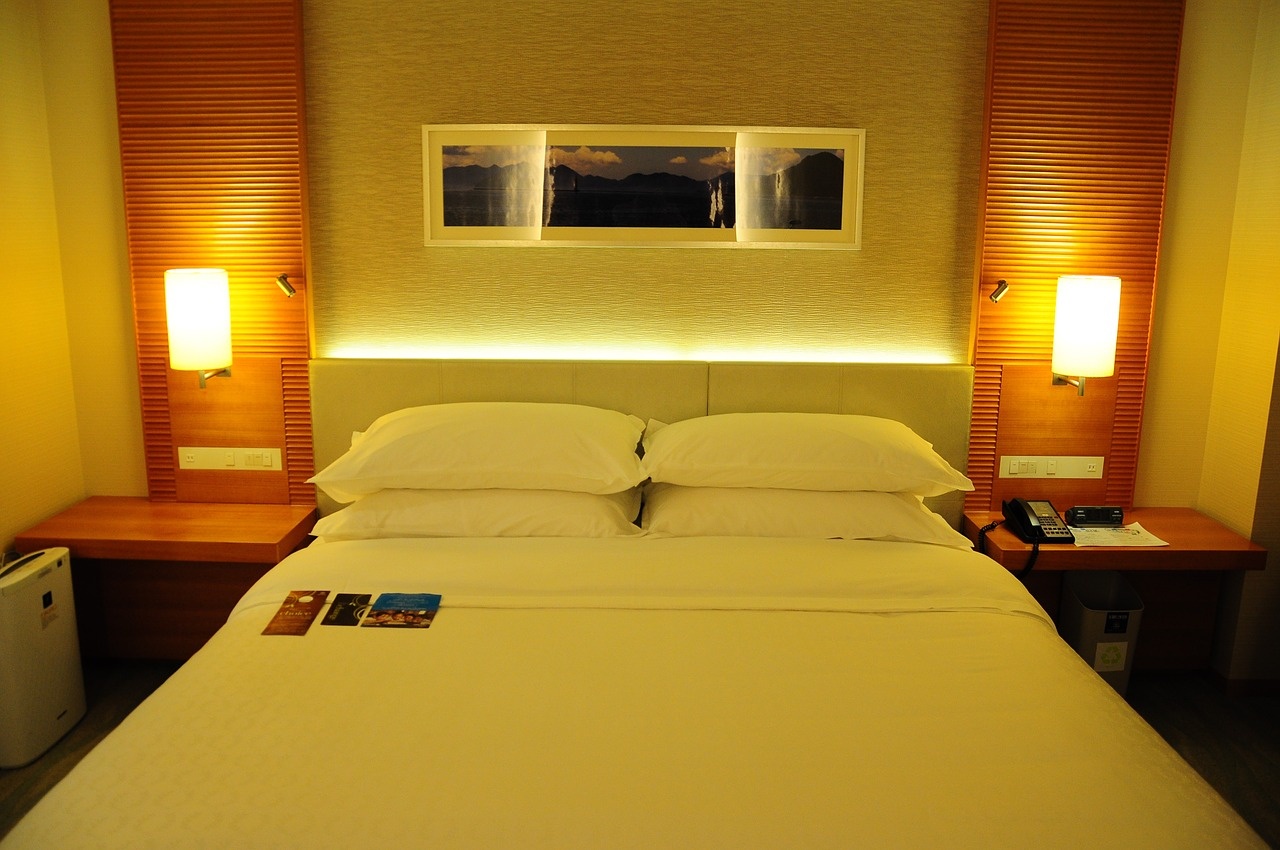 bed-788865_1280.jpg