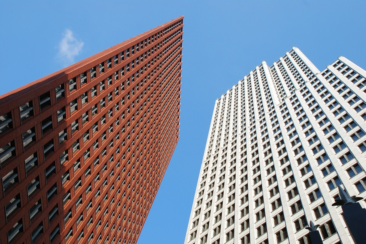 highrise-586635_1280.jpg