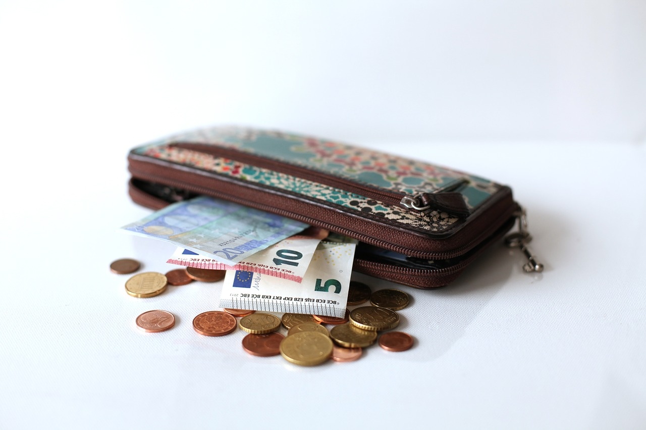 wallet-637042_1280.jpg