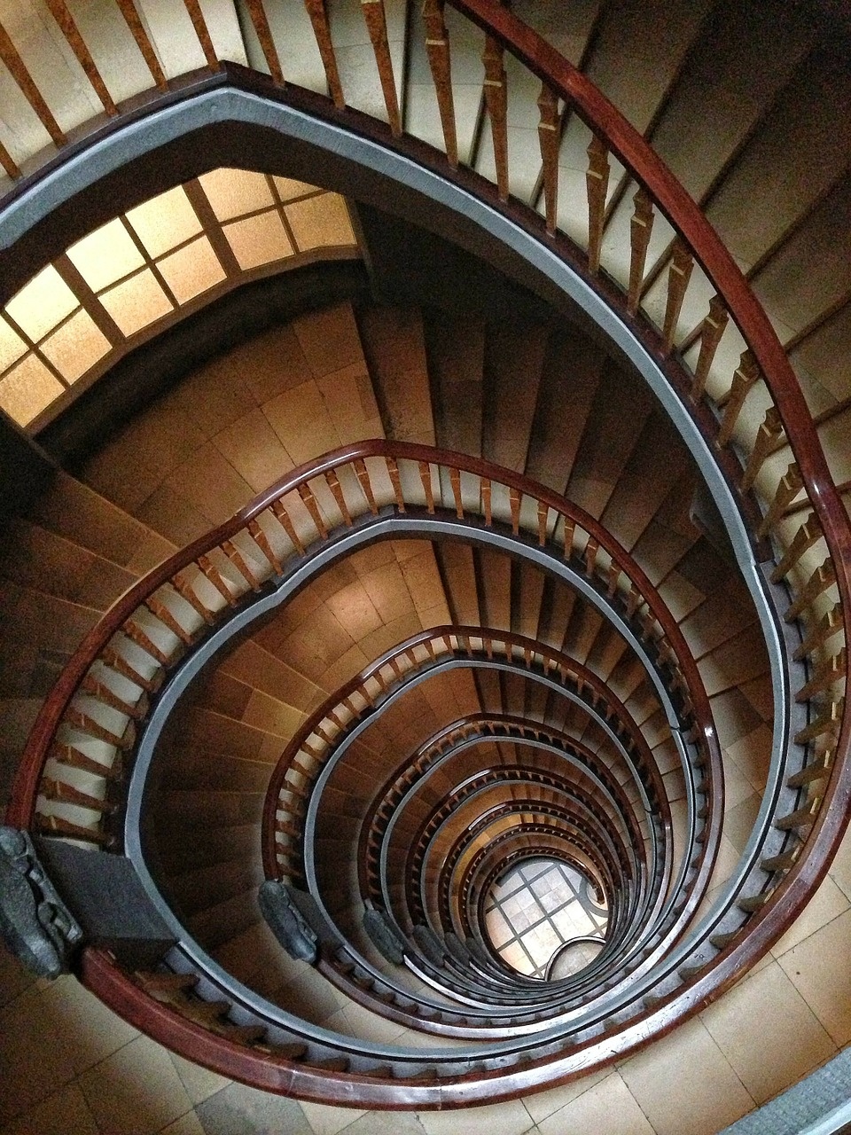 stairs-113610_1280.jpg