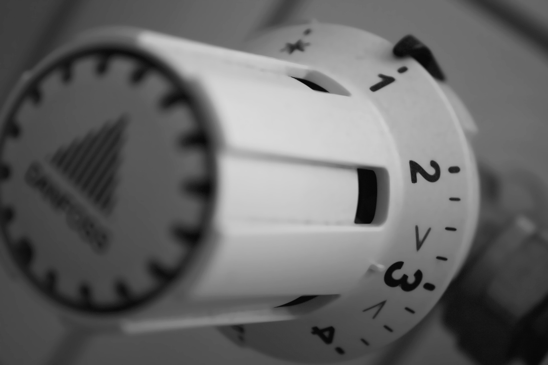 controller-78445_1920.jpg