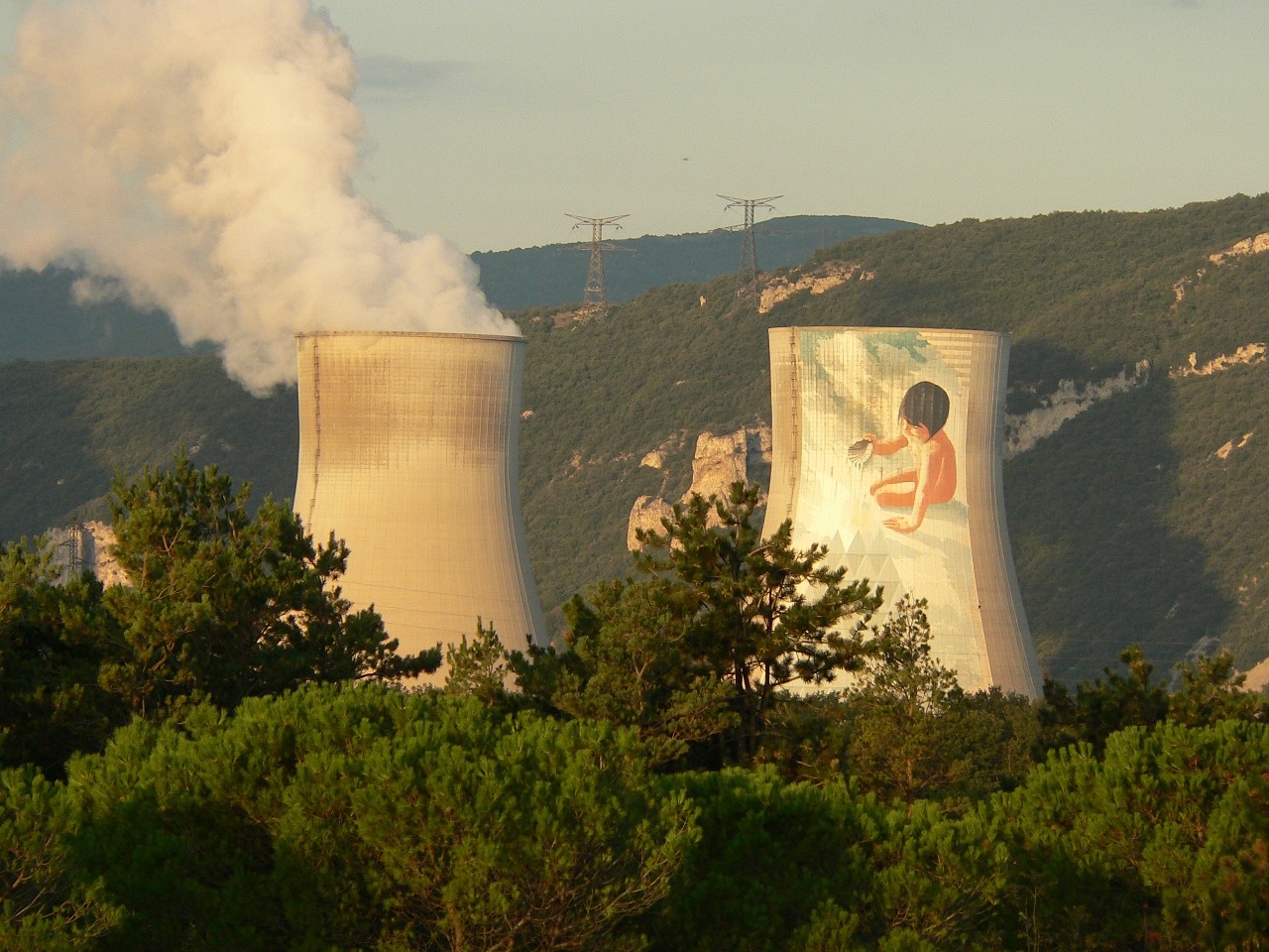 nuclear-plant-177183_1280.jpg