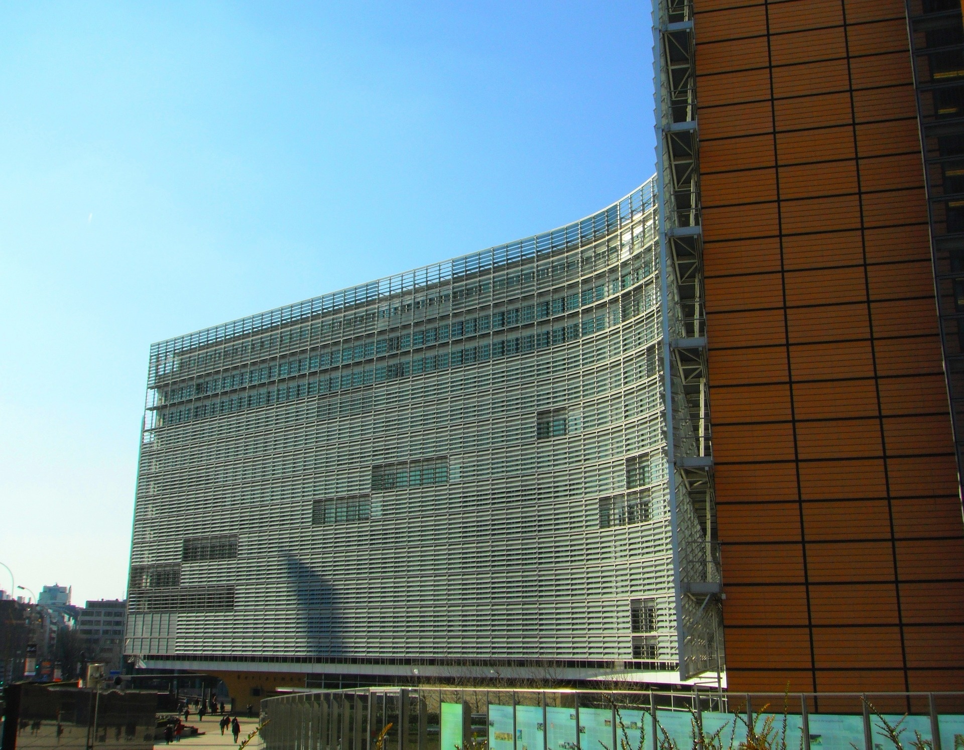european-parliament-436421_1920.jpg