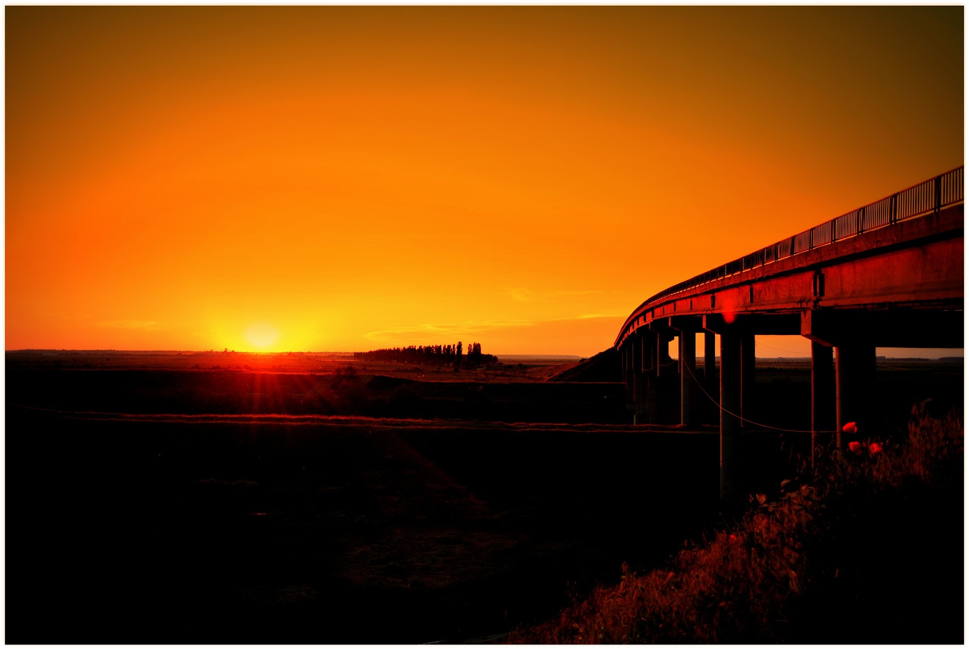 sunset-477857_1920.jpg