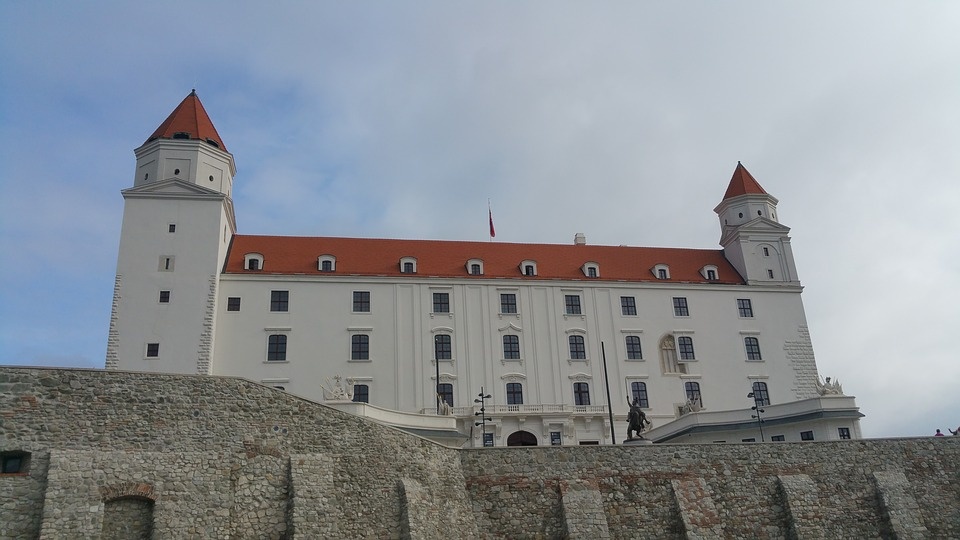 bratislava-1138402_960_720.jpg