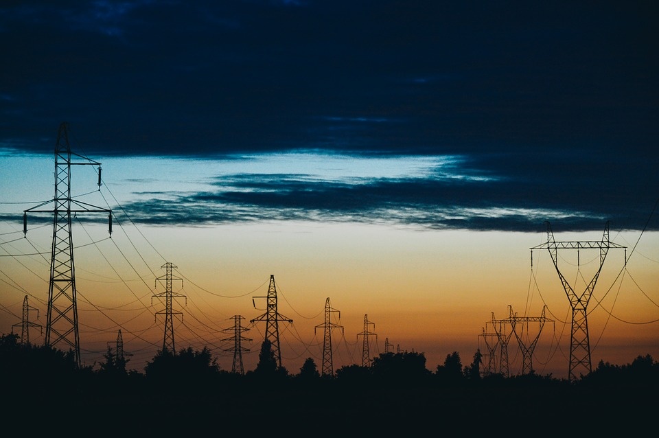 power-lines-823622_960_720.jpg