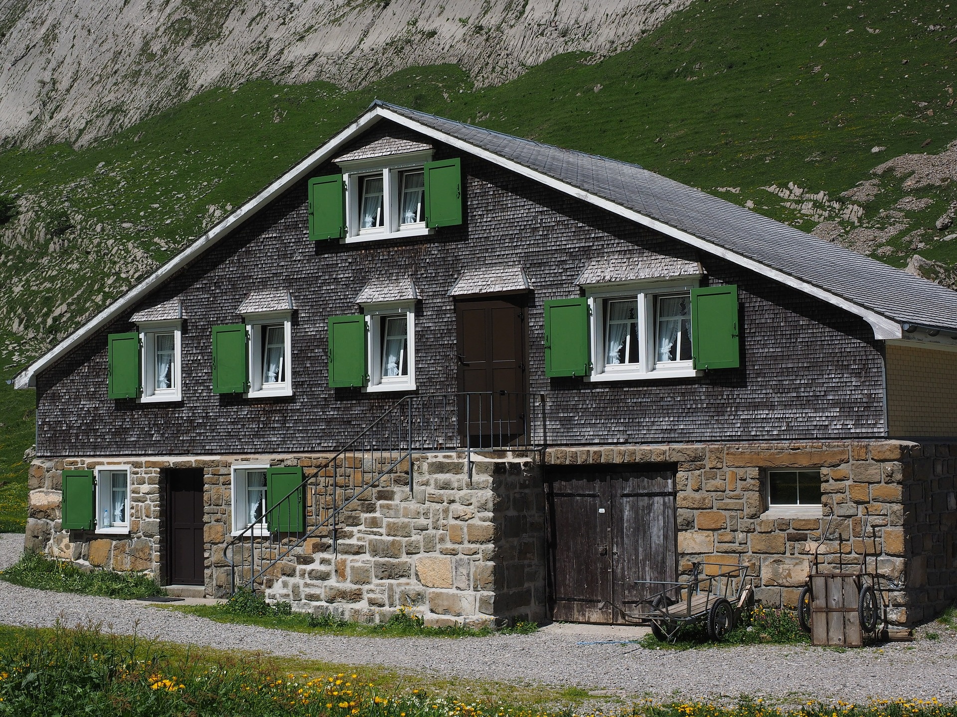 alpe-505829_1920.jpg