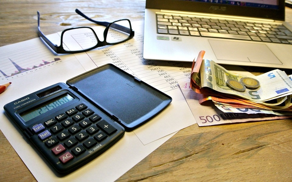 taxes-740202_960_720.jpg