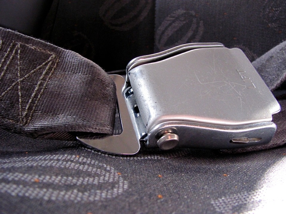 seatbelt-629230_960_720.jpg