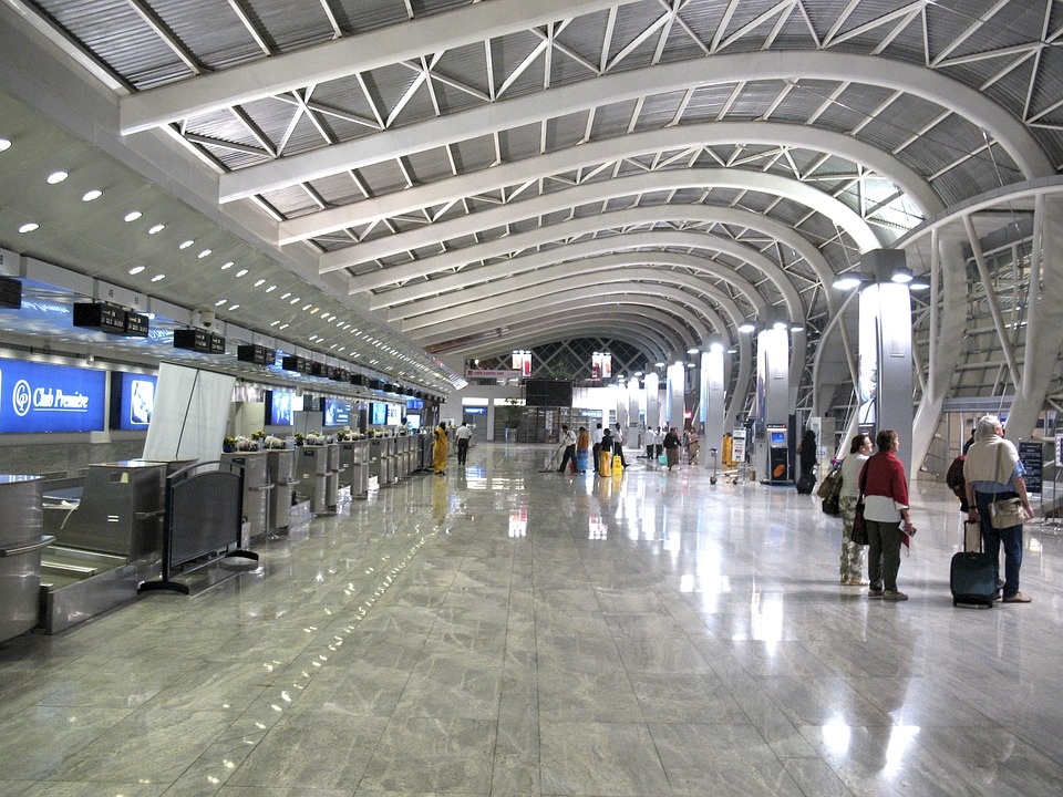 airport-144331_960_720.jpg