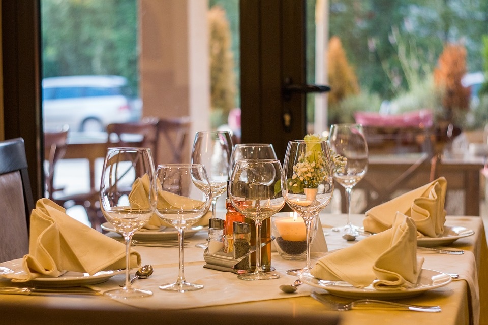 restaurant-449952_960_720.jpg