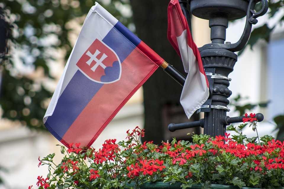 flag-1249001_960_720.jpg