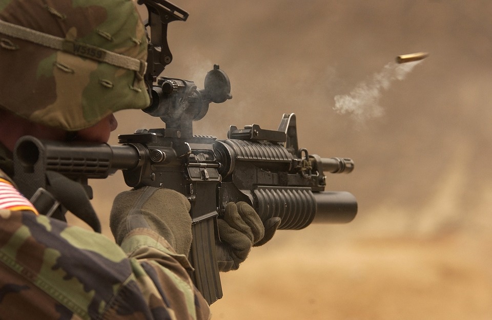 submachine-gun-62902_960_720.jpg