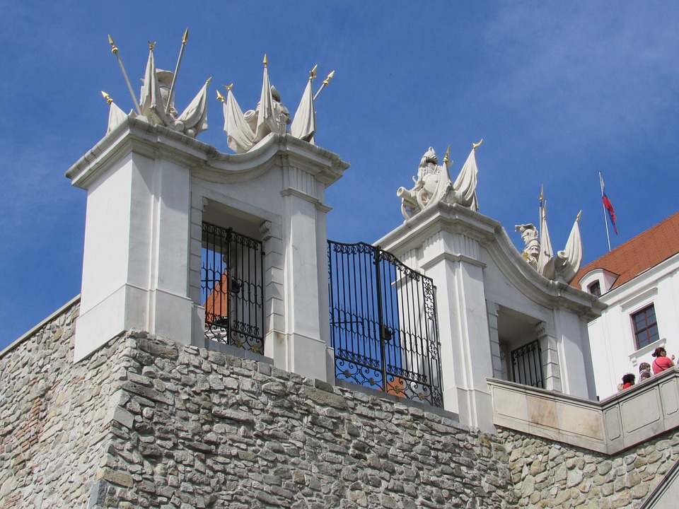 castle-1344204_960_720.jpg