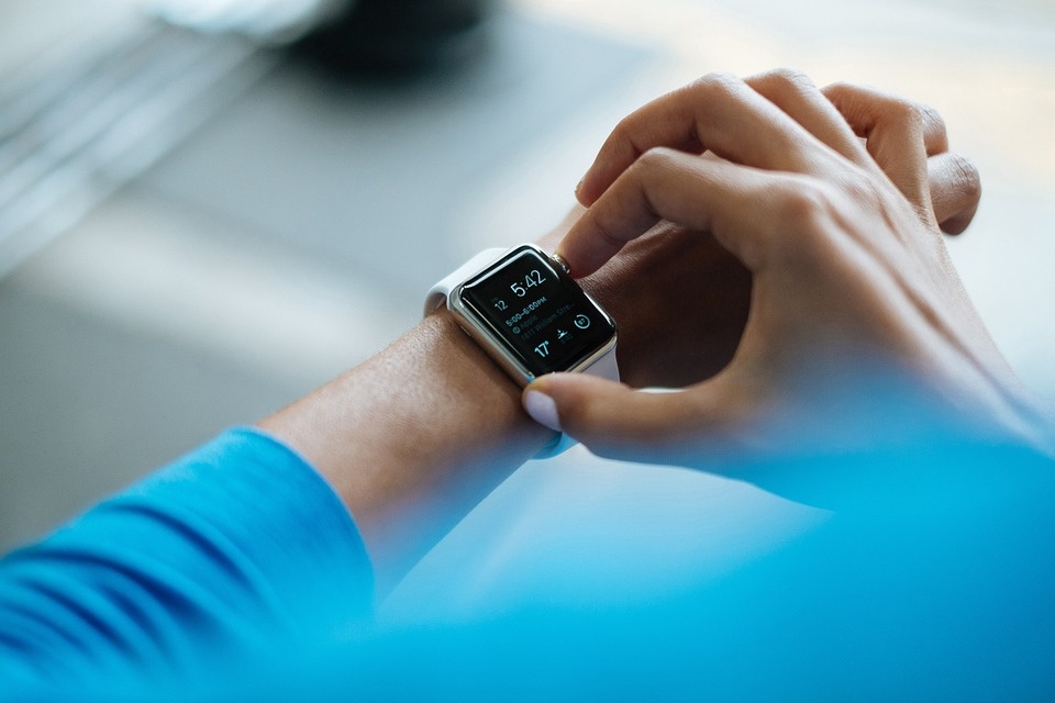 smartwatch-828786_960_720.jpg