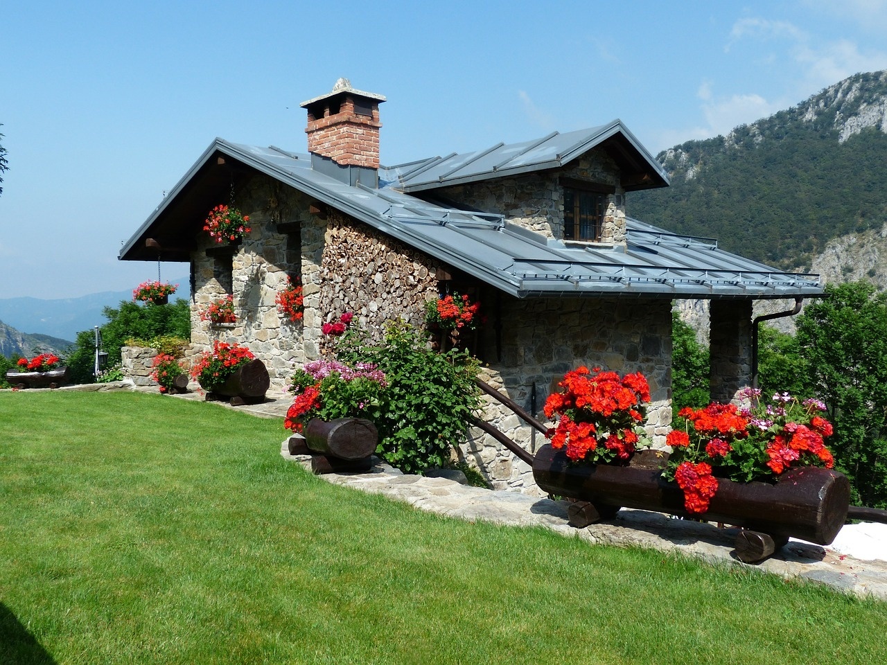 holiday-house-177401_1280.jpg