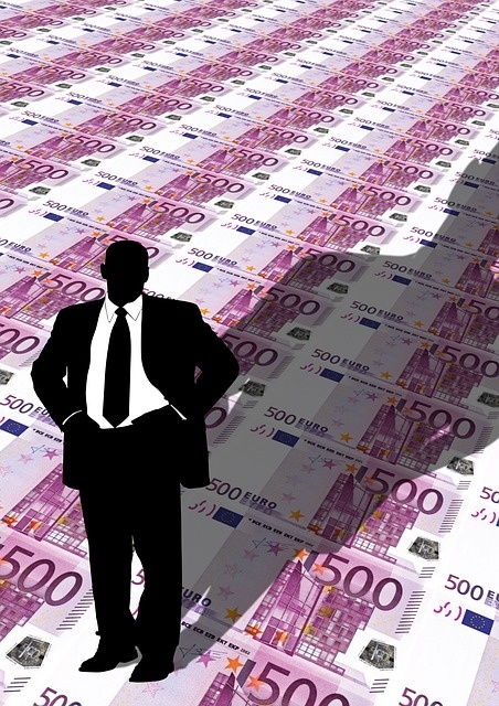 businessman-432662_640.jpg