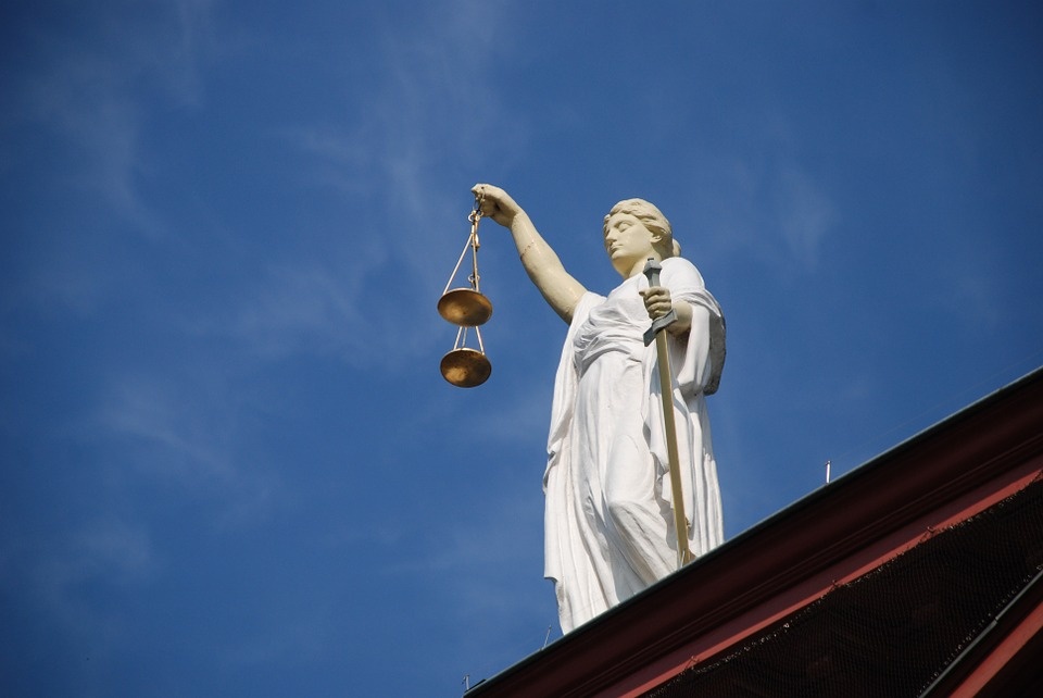 case-law-677940_960_720.jpg