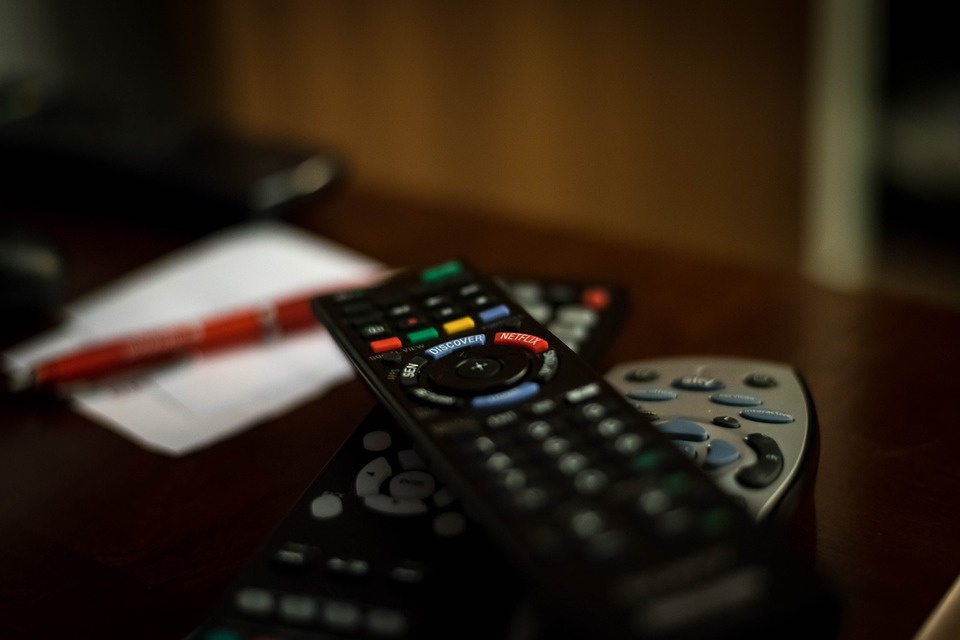 remote-control-932273_960_720.jpg