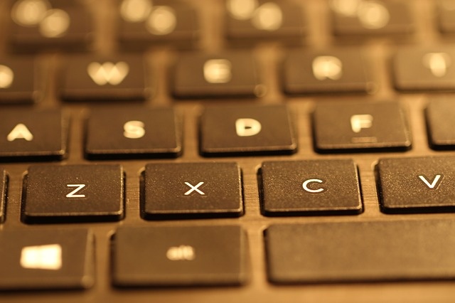 keyboard-993427_640.jpg