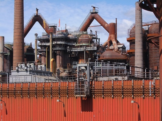 industrial-monument-1700704_640.jpg