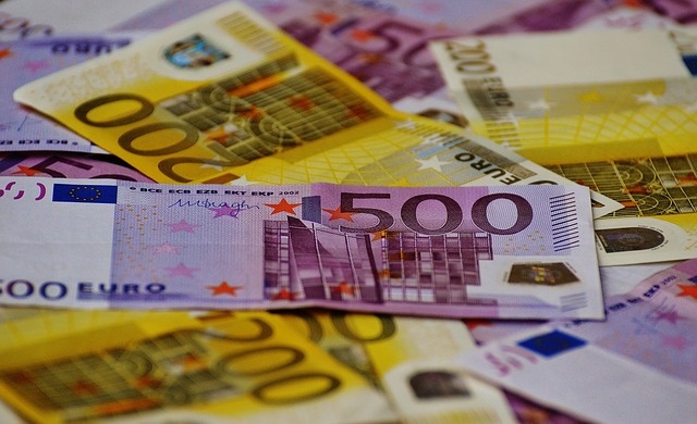 money-1508434_640.jpg
