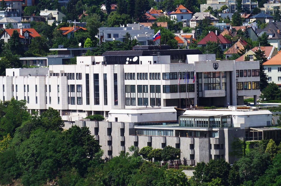 bratislava-1569401_960_720.jpg