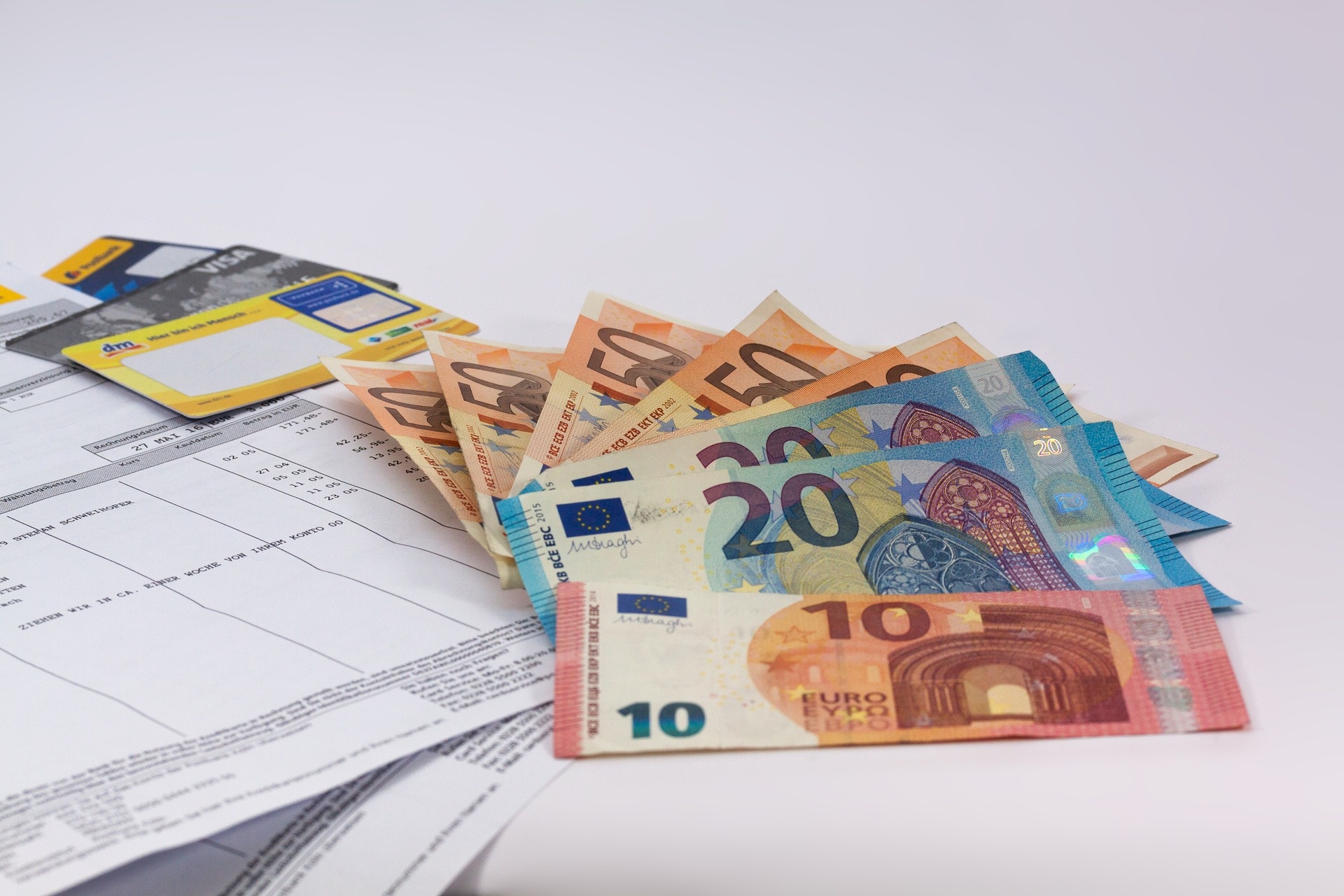 money-1439125_1920.jpg