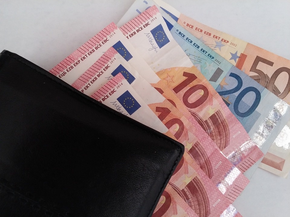 money-1339295_960_720.jpg
