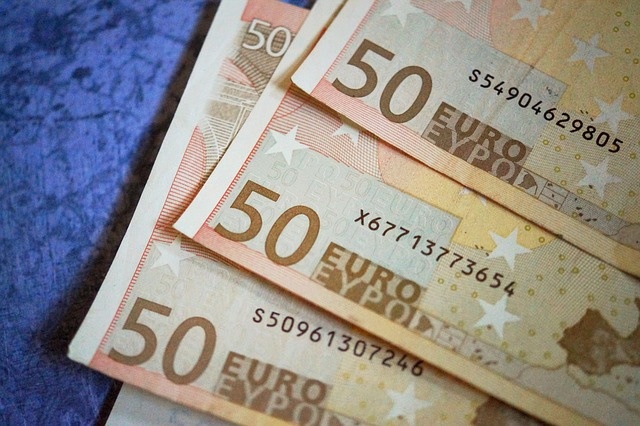 money-1858488_640.jpg