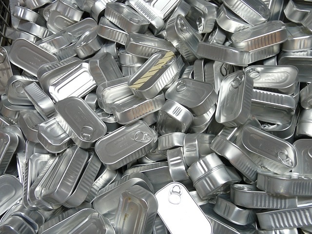 cans-139340_640.jpg
