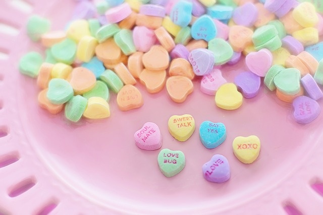 valentine-candy-626446_640.jpg