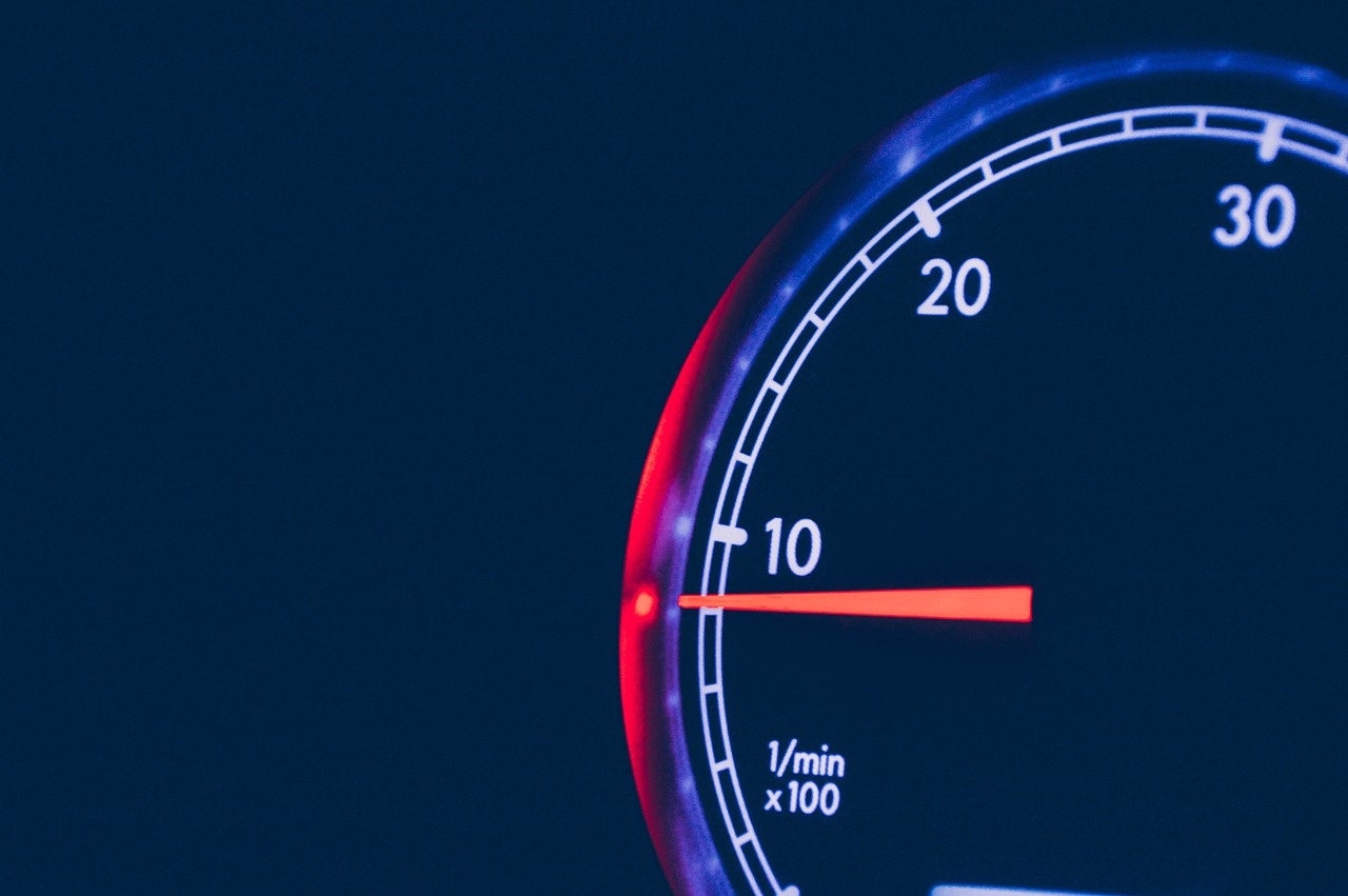 tachometer-923226_1280.jpg