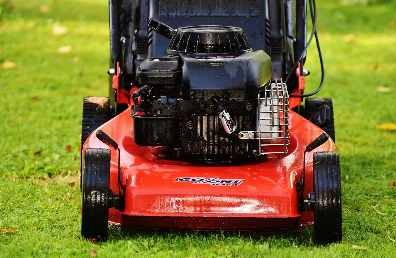 lawn-mower-1593883_1280.jpg