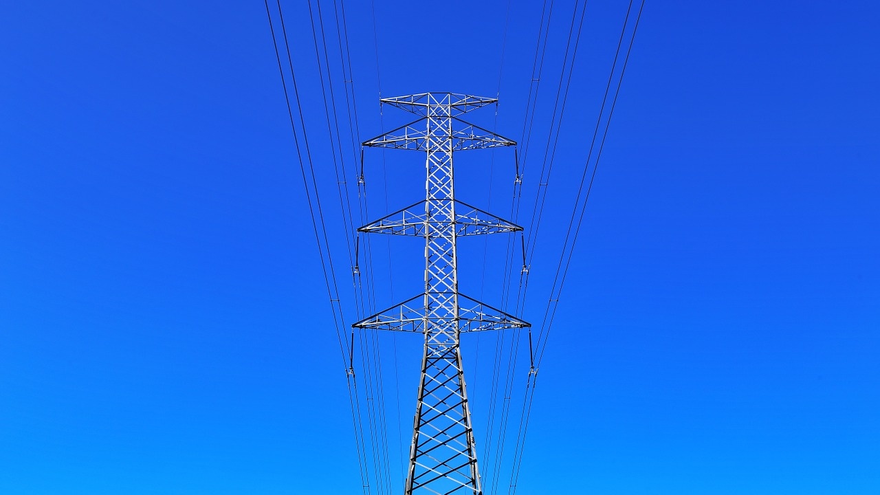 power-lines-1031462_1280.jpg