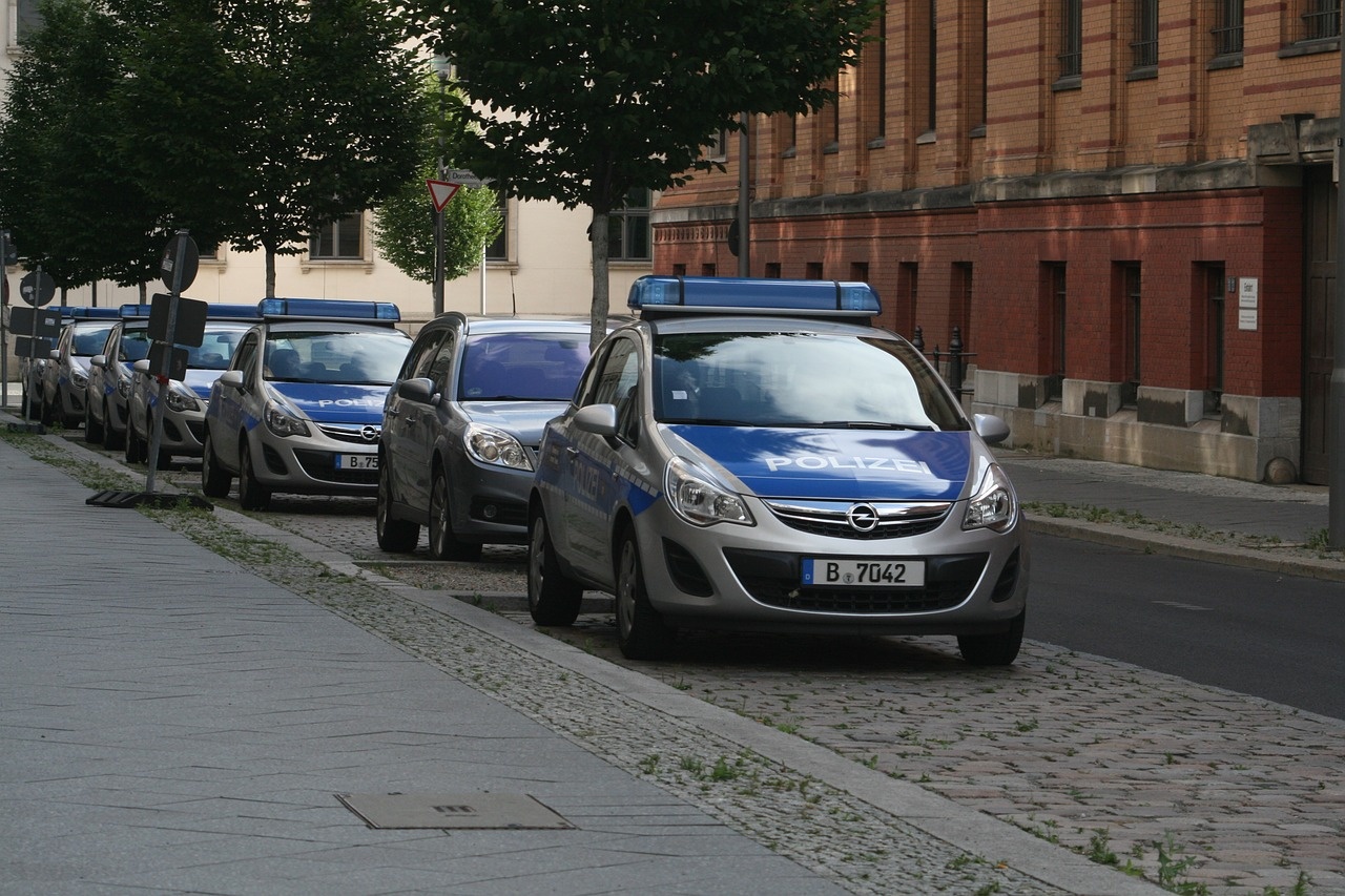 auto-986634_1280.jpg