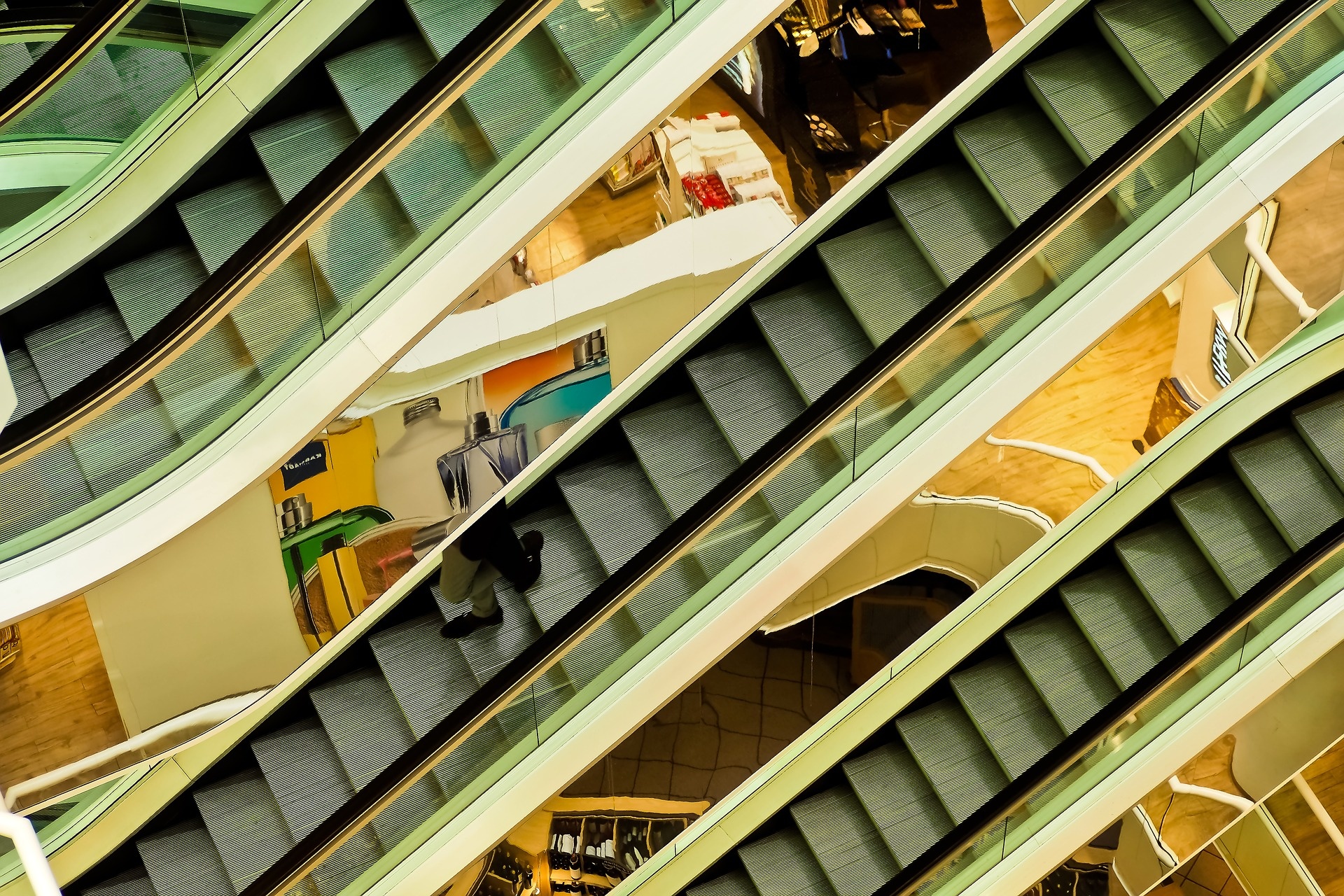 department-store-1778720_1920.jpg