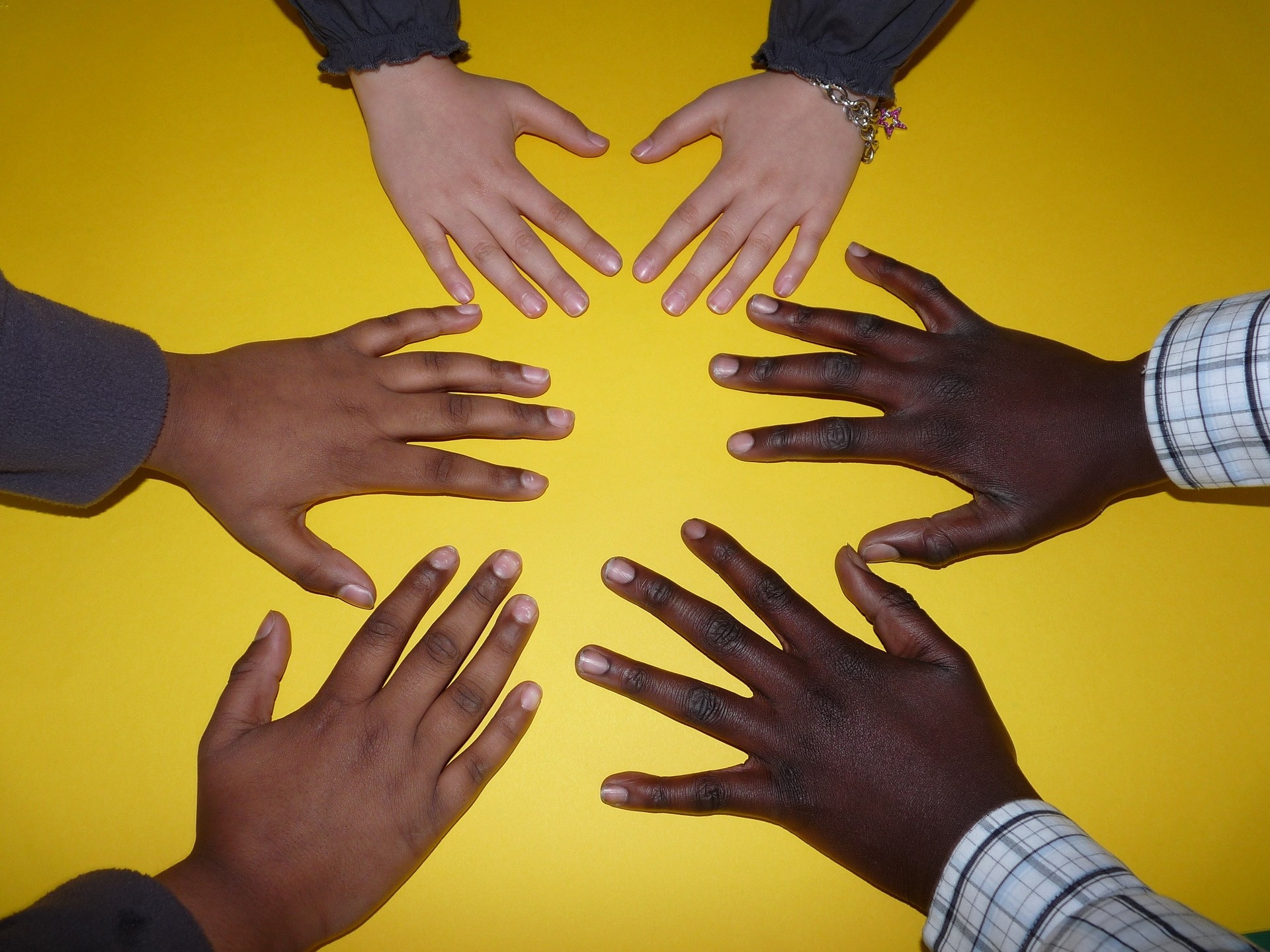 hand-1137978_1920.jpg