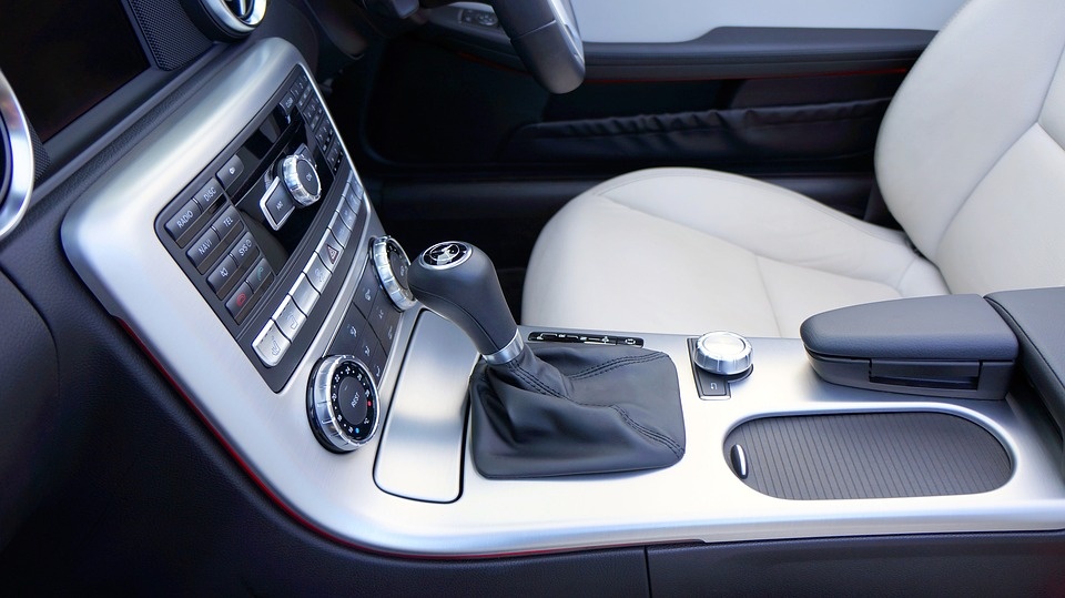 mercedes-1229243_960_720.jpg