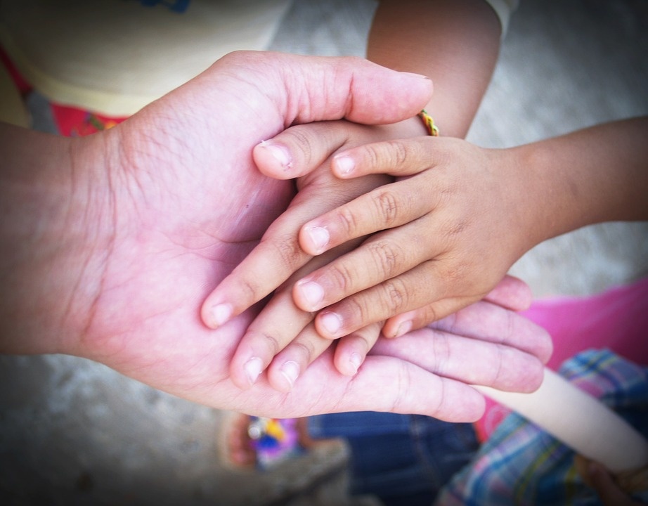 hand-1549135_960_720.jpg
