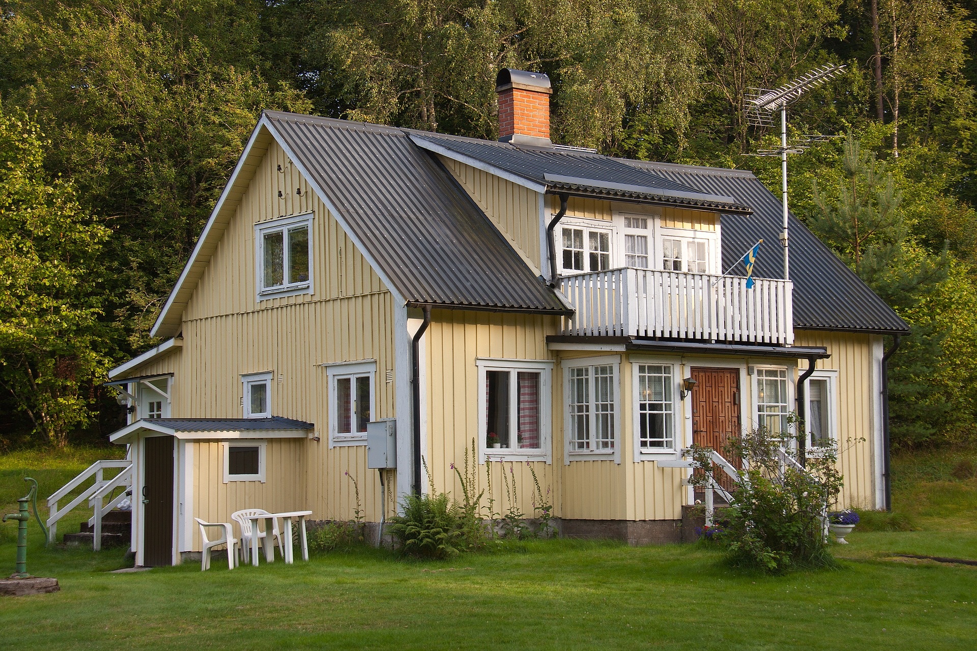 swedish-2611717_1920.jpg