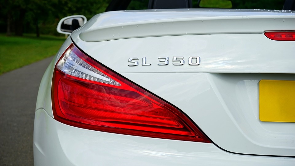 car-1576673_960_720.jpg