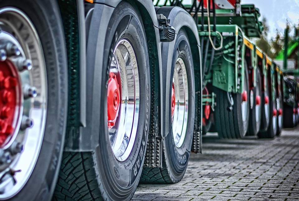 truck-2920533_960_720.jpg