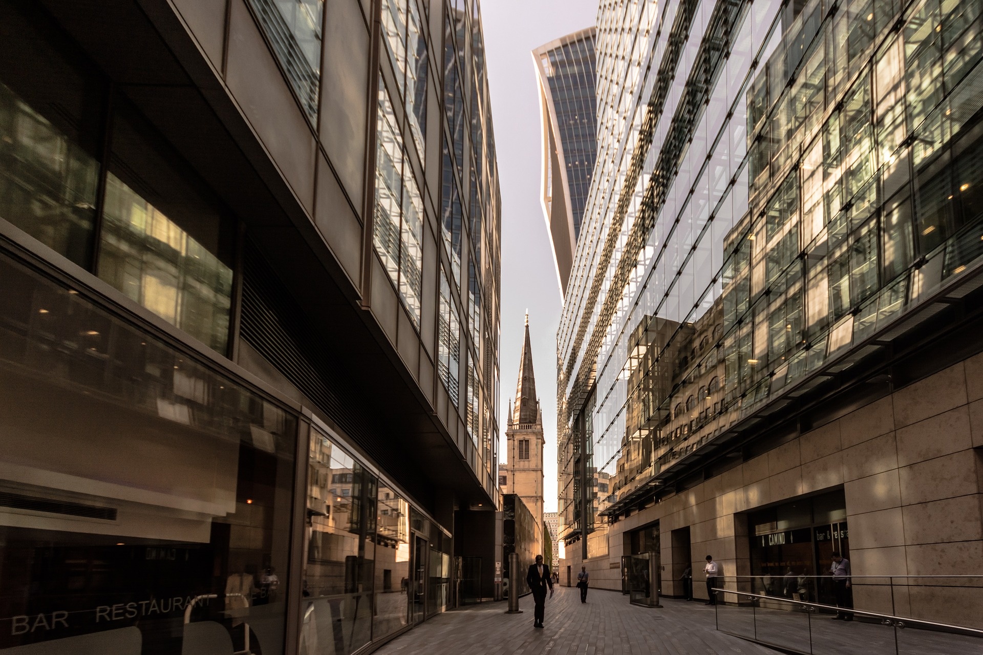 city-937541_1920.jpg