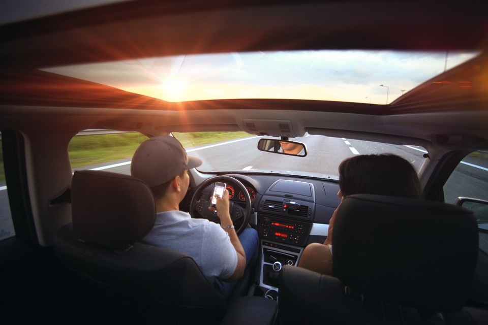 driving-407181_960_720.jpg
