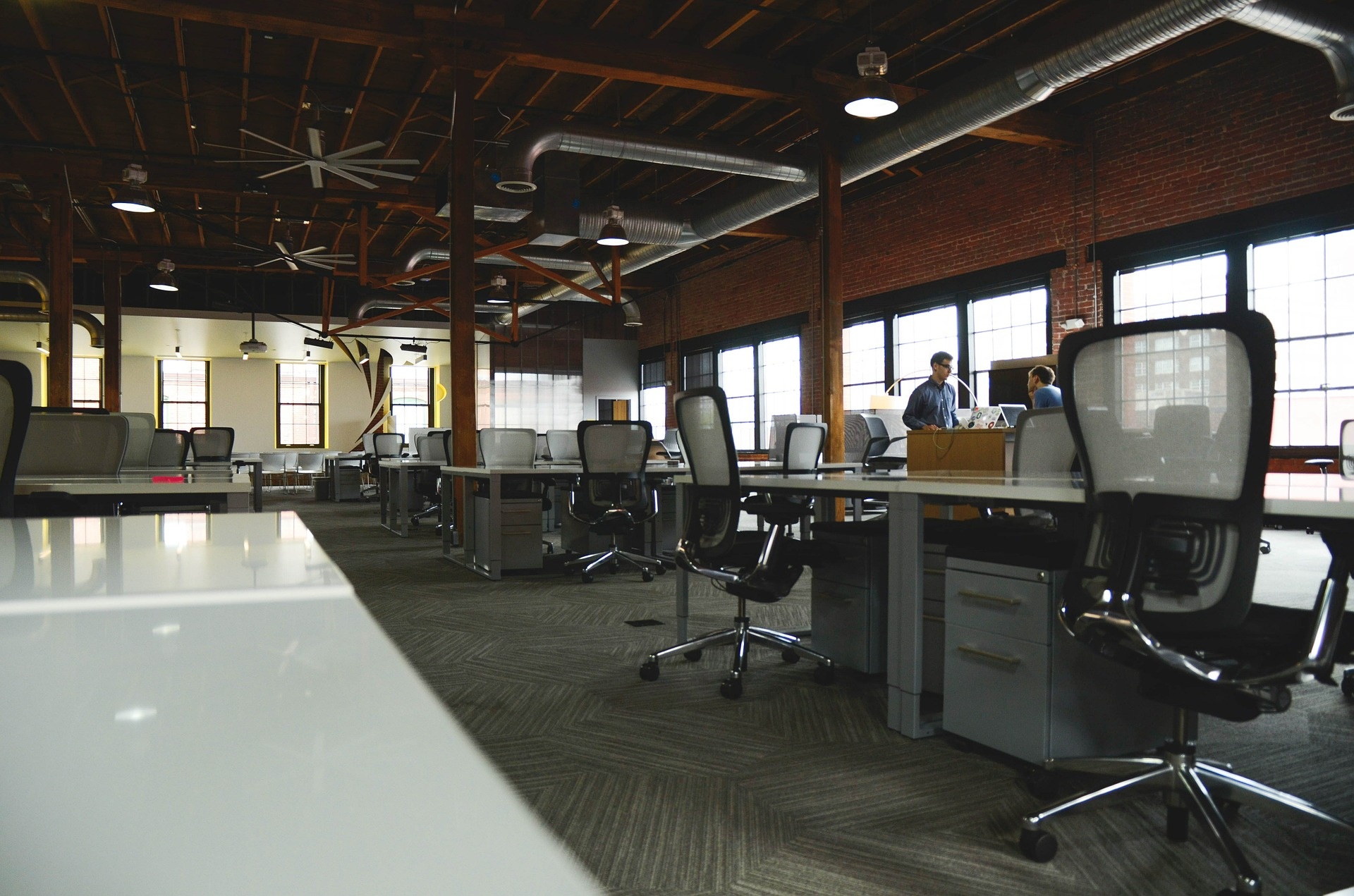 office-594119_1920.jpg